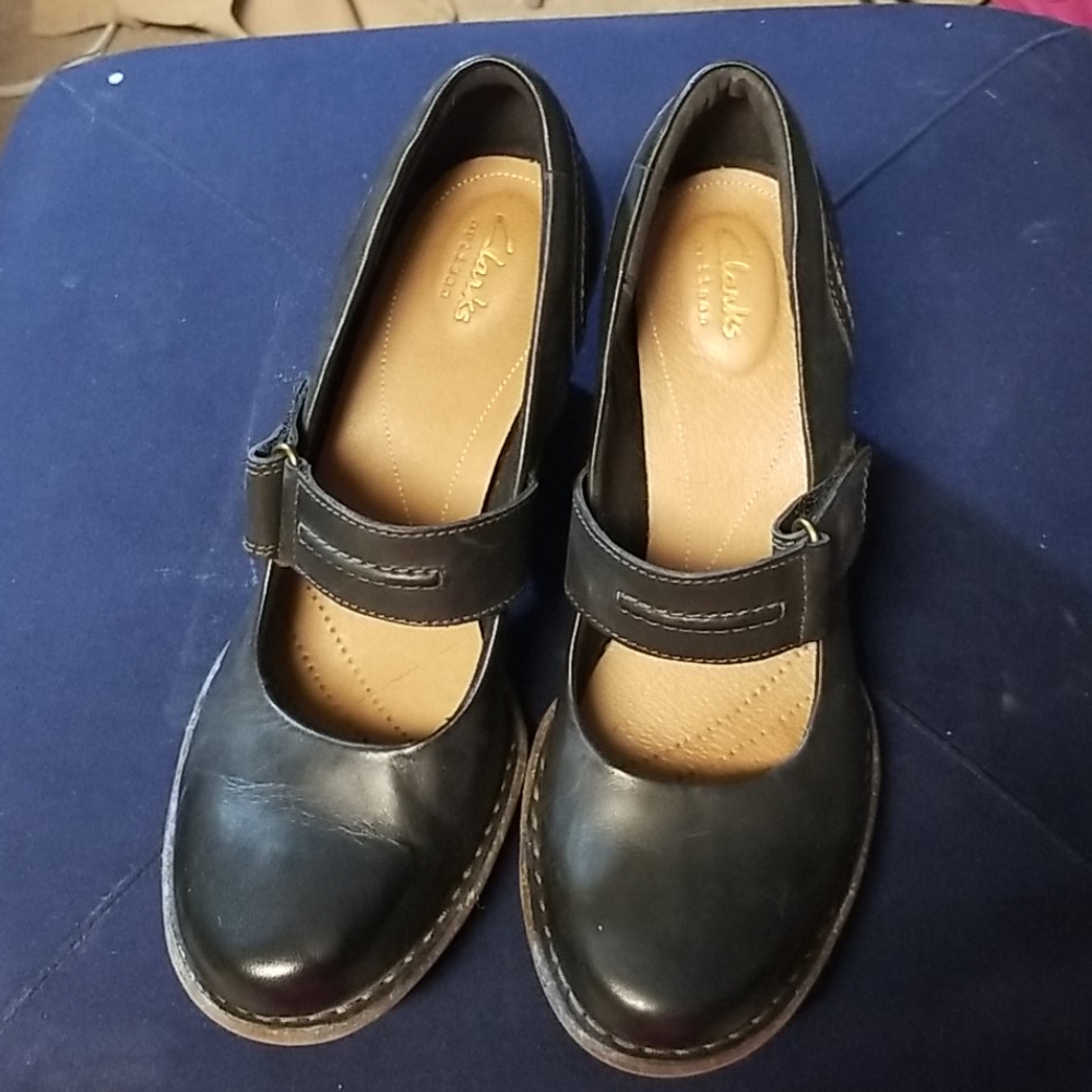 Clark's Mary Jane style heel